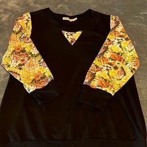 Floral Sleeve lightweight sweatshirt